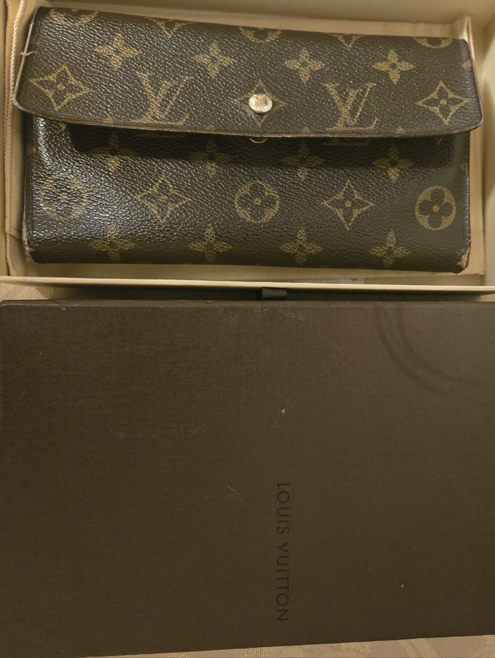 Louis Vuitton Womens Monogram Canvas Wallet - Brown